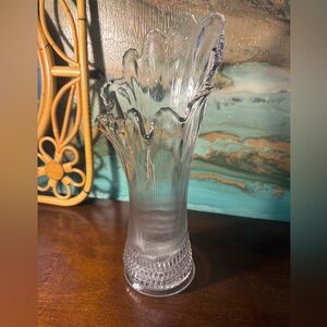 13" Tall vintage SCALLOPED Swung Vase. 
NO CHIPS CRACKS